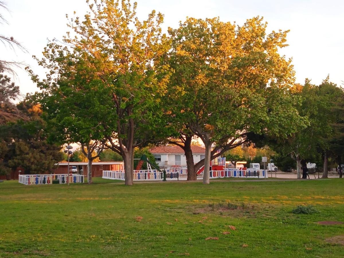 Bungalows Zaragoza Camping Luaran gambar